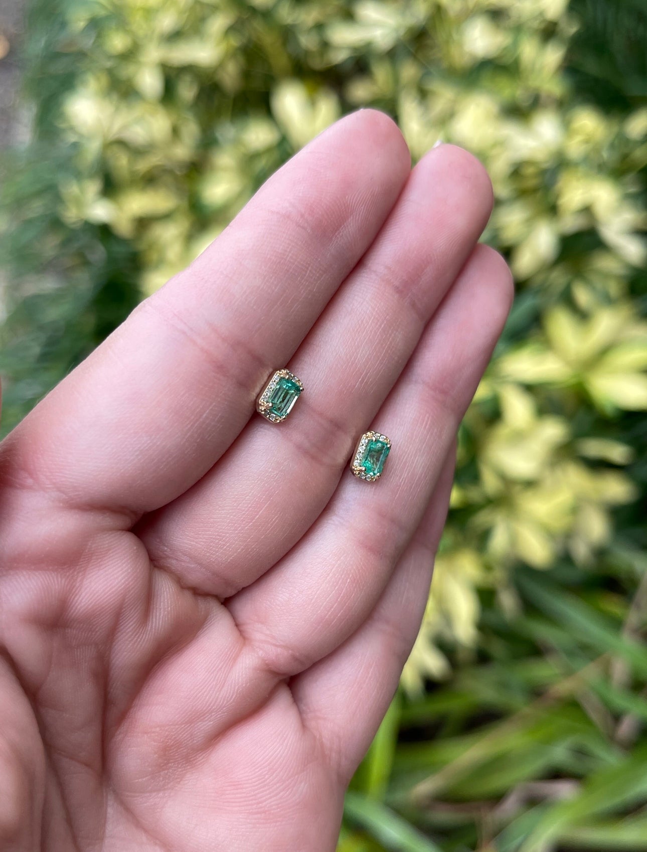 Emerald Zircon- S.Silver in Emeral Cut