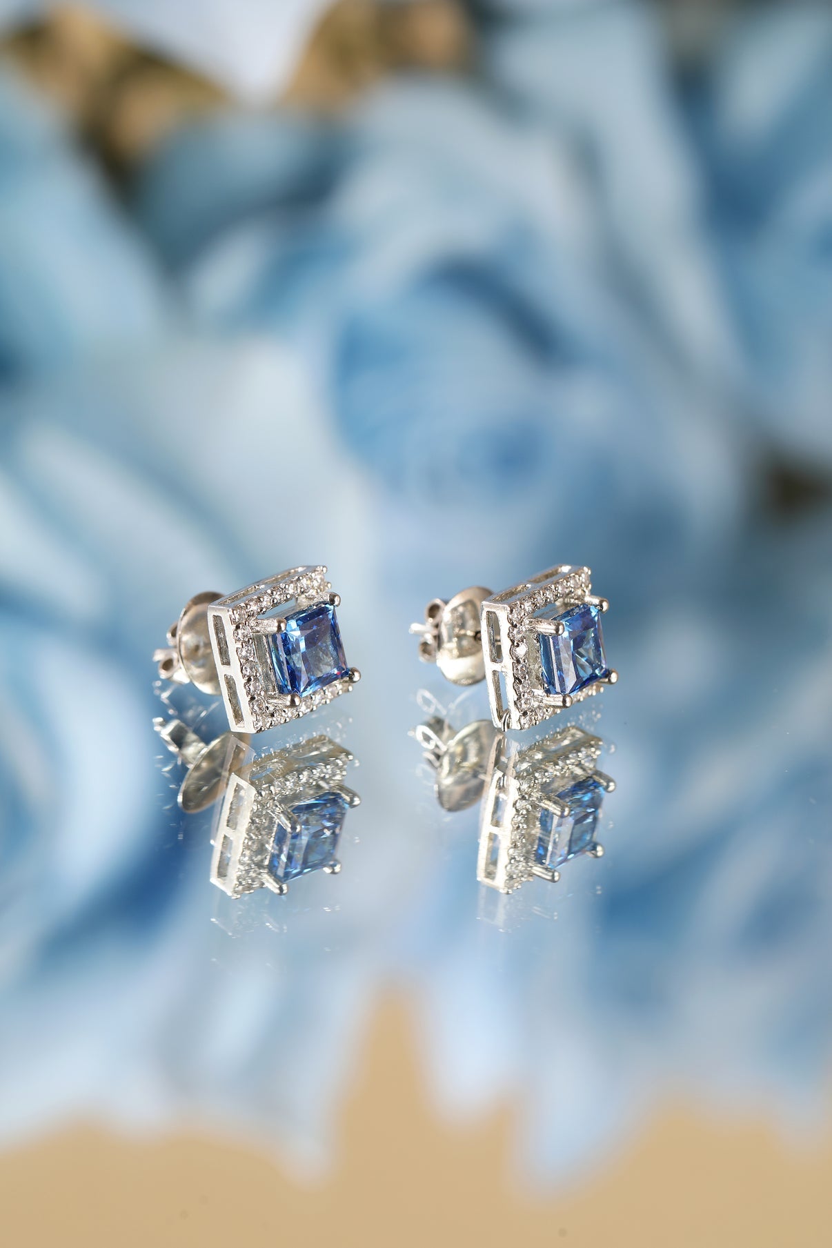 Blue Fire- S.Silver Stud Earrings